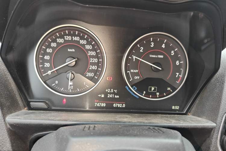 Used BMW 2 Series 2015 220i Convertible Coupe Leading Model
