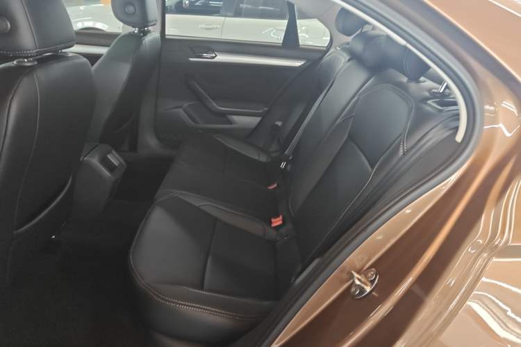 Used Volkswagen Lamando 2017 230TSI DSG Fashion Edition Left Rear Seat