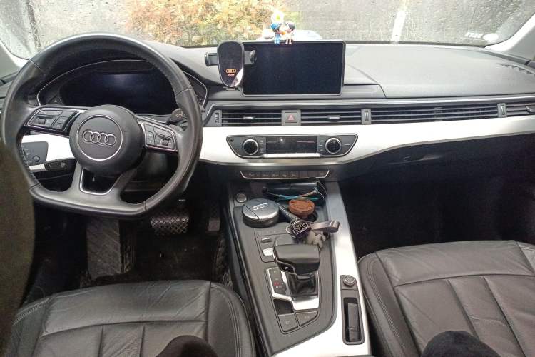 Used Audi A4L 2019 40 TFSI Fashion Edition China VI Emission Standard