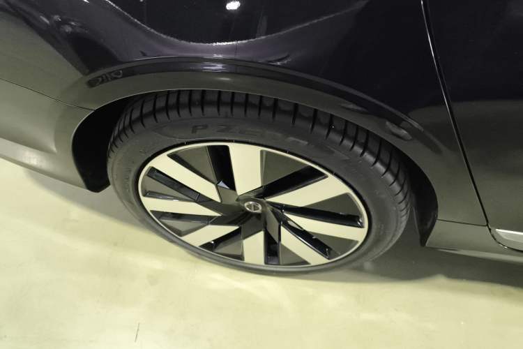 Used Volvo S90 New Energy 2024 Plug-in Hybrid Four-Wheel Drive Long-Range Luxury Smart Edition
