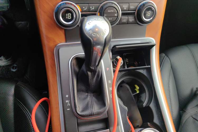 Used Land Rover Range Sport 2011 5.0 NA V8 HSE Gear Lever