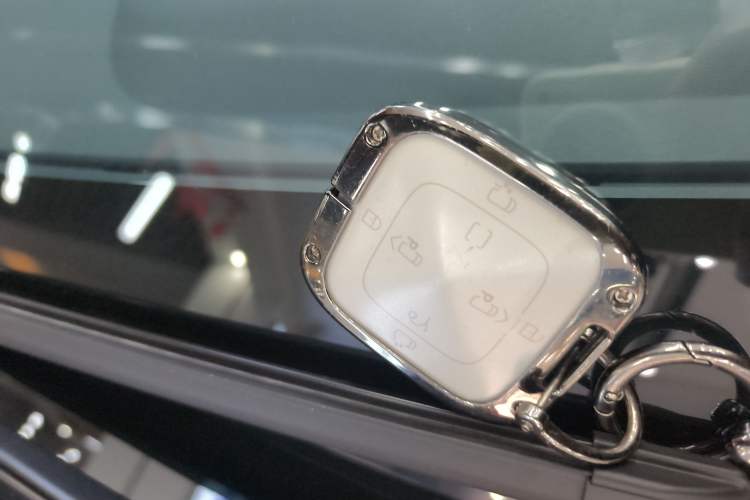 Used Zeekr 009 2024 7-Seater Aisle Version 108 kWh