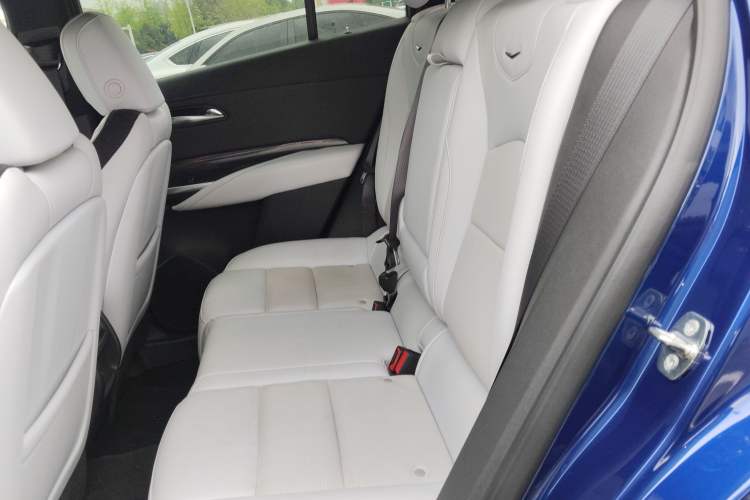Used Cadillac XT4 2024 28T Two-Wheel-Drive Prestige Version Left Rear Seat