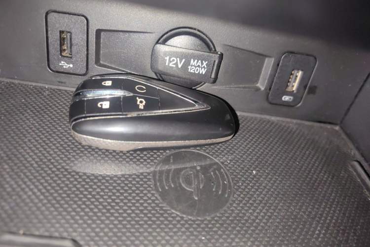 Used CHANGAN OSHAN X7 PLUS 2022 1.5T Blue Whale Edition Automatic Geeker Flagship Model Interior 1