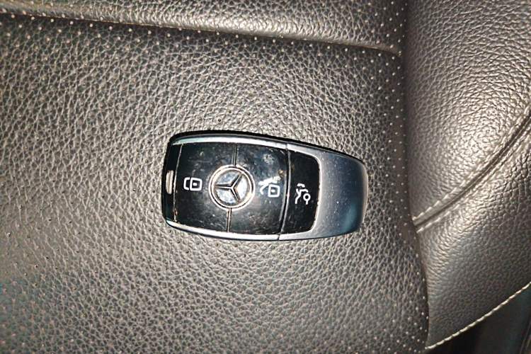 Used Mercedes-Benz E-Class 2022 Revised Version E 300 L Sporty and Stylish Edition