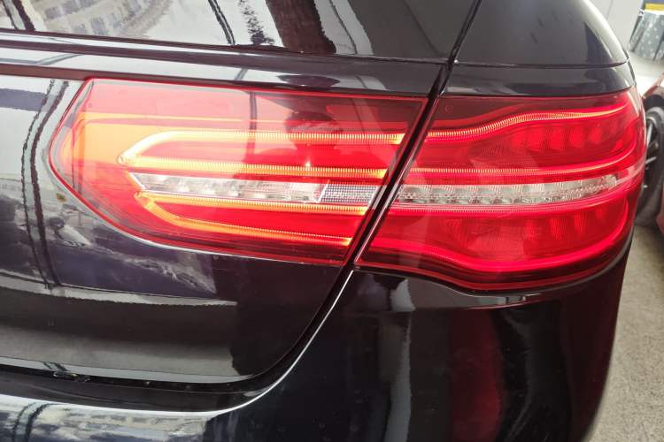 Used Mercedes-Benz GLE Coupe 2018 GLE 320 4MATIC Coupe SUV
