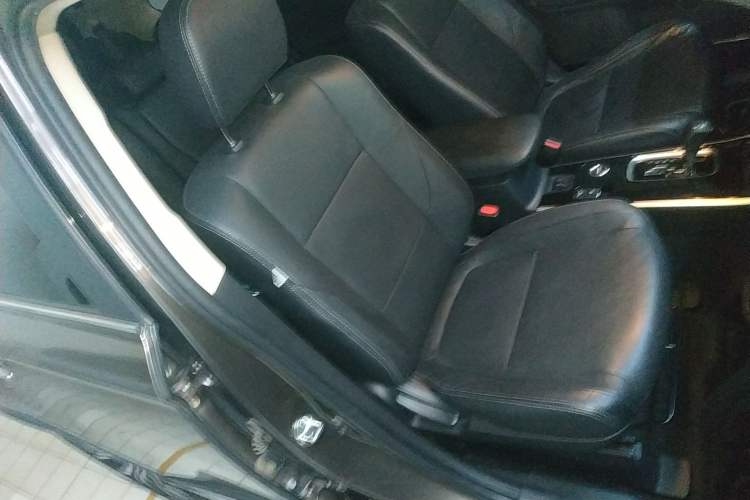 Used Mitsubishi Outlander 2018 2.4L 4x4 Luxury Edition 7-Seater