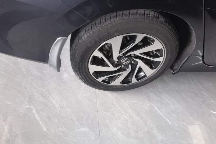 Used Honda Civic 2016 220TURBO CVT Luxury Edition
