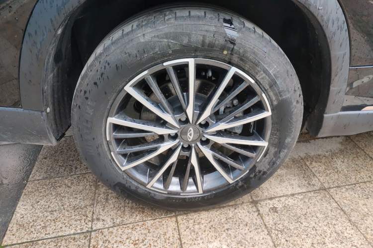 Used Chery Tiggo 8 PRO 2022 290T Two-Wheel Drive Haohan Edition 7 Seats Right Rear Wheel Hub