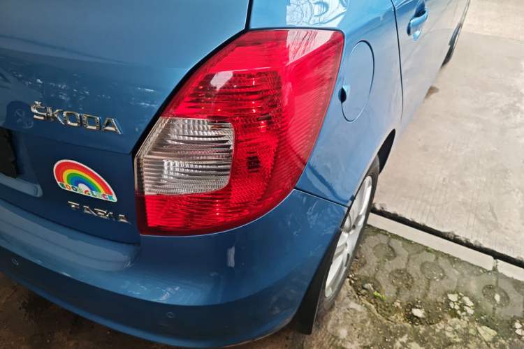 Used Skoda Fabia 2014 1.4L Automatic Crystal Edition