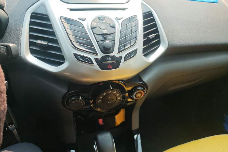 Used Ford EcoSport 2013 1.5L Automatic Fashion Model