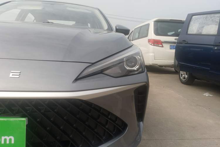 Used Roewe i5 2026 Model 1.5L Manual Comfort Version
