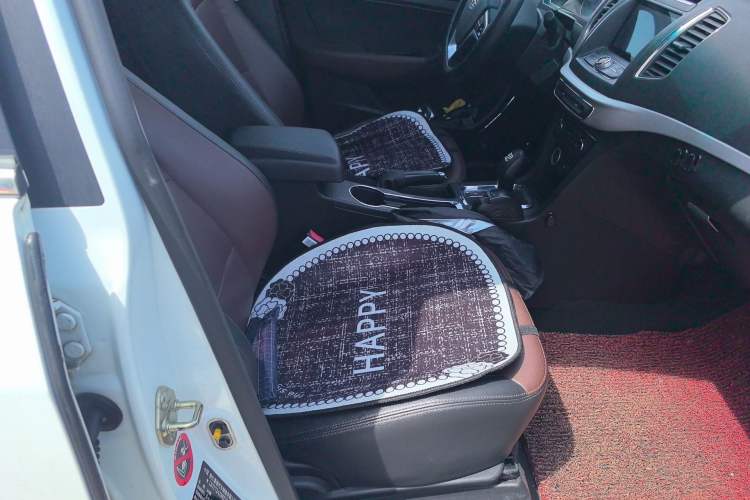 Used Geely Auto Vision 2017 1.5L Automatic Happiness Edition Right Front Seat