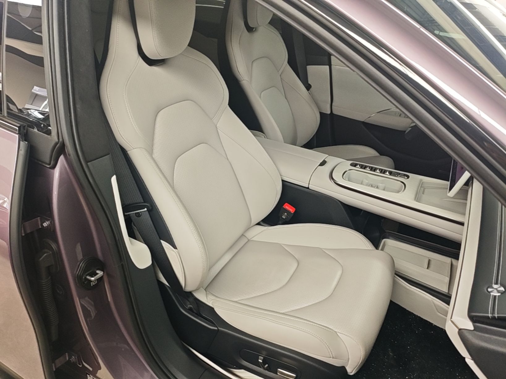 Xiaomi Auto SU7 2024 Four-Wheel Drive Ultra-Long Range Advanced Intelligent Driving Max Edition — снимка 19