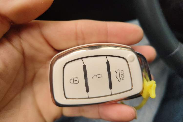 Used Hyundai ix25 2015 1.6L Automatic Two-Wheel Drive Smart GLS Trim Vehicle Key