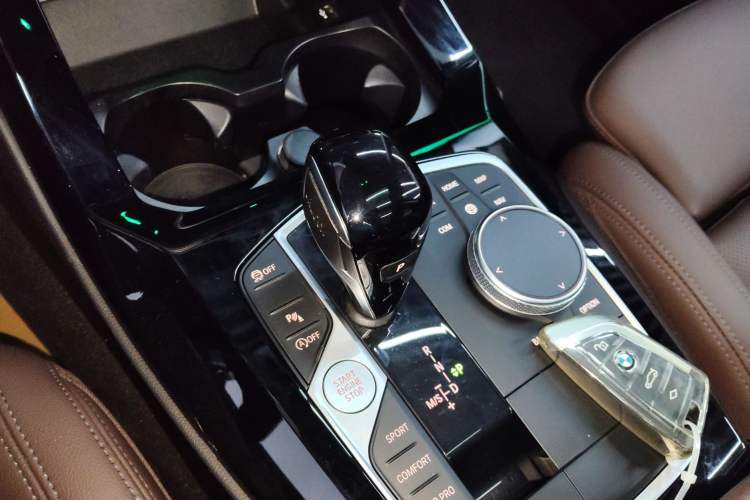 Used BMW X3 2022 xDrive30i Luxury Model M Night Sky Package Gear Lever