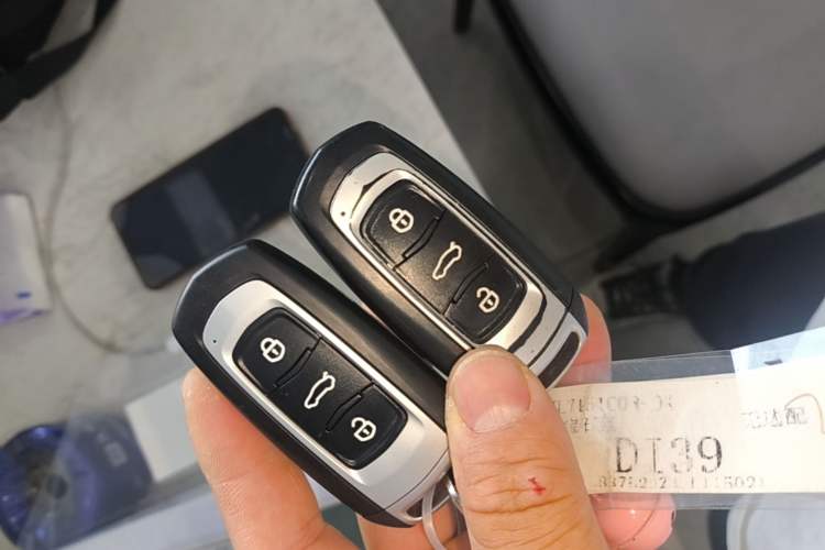 Used Geely Auto Vision S1 2019 Upgraded Model 1.5L CVT Luxury Version
