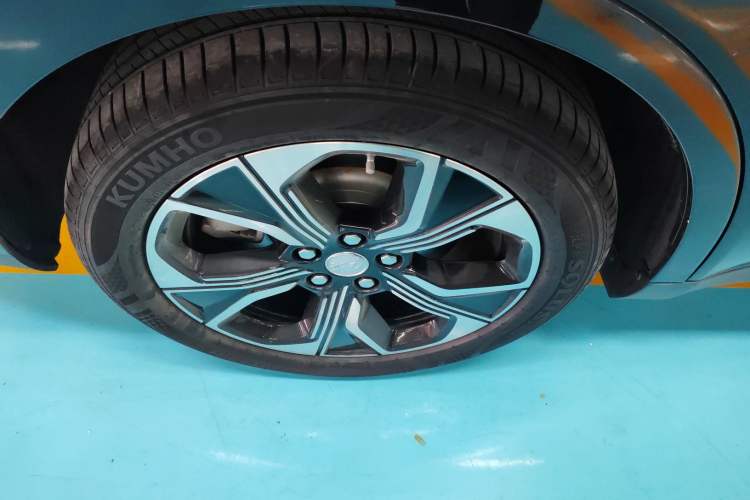 Used Hongqi E-QM5 2024 450km Range Commuter Version