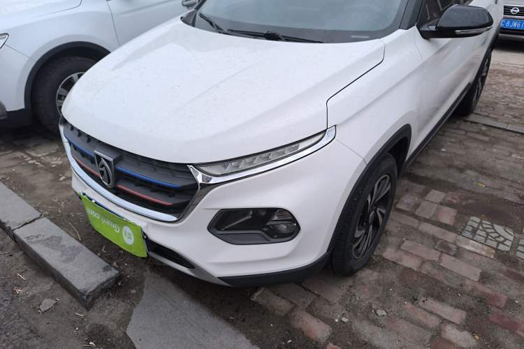 Used Baojun 510 2017 1.5L Automatic Luxury Model Left Front Headlight
