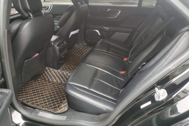 Used Lincoln Continental 2017 2.0T Two-Wheel Drive Deluxe Edition Left Rear Seat