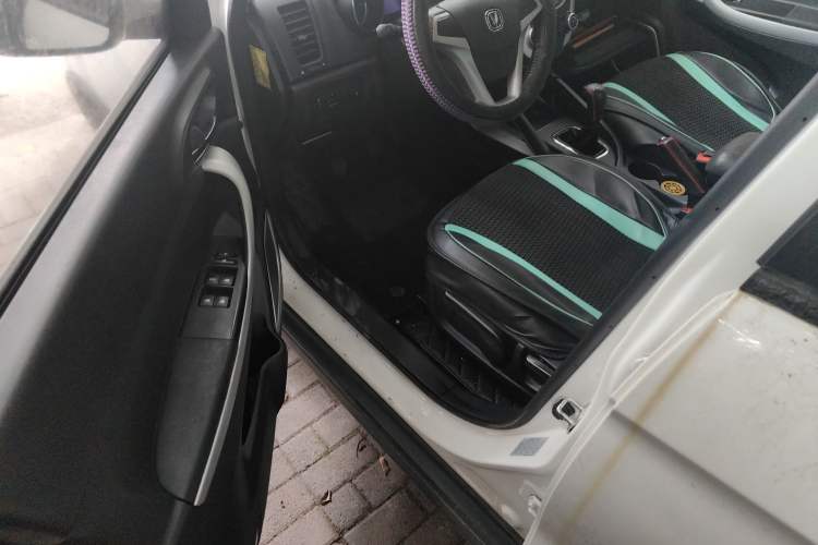 Used Changan CS35 2016 1.6L Manual Luxury Model China V Standard
