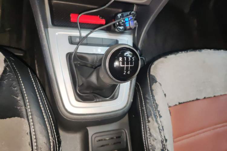 Used Volkswagen Lavida 2013 Revised Classic 1.6L Manual Fashion Edition