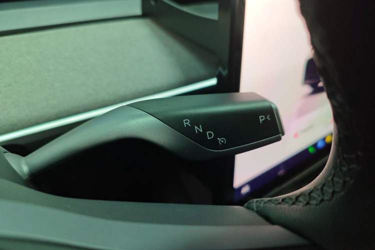 Used Tesla Model Y 2023 Rear-Wheel-Drive Version