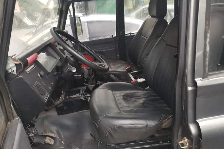 Used BAW 212 Classic 2016 2.0L Van Four-wheel Drive Luxury Version China IV
