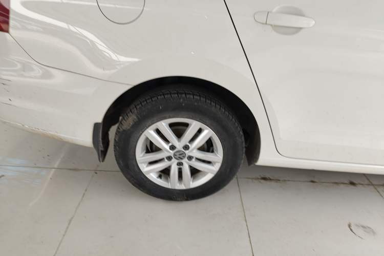 Used Volkswagen Jetta 2017 1.5L Manual Fashion Edition