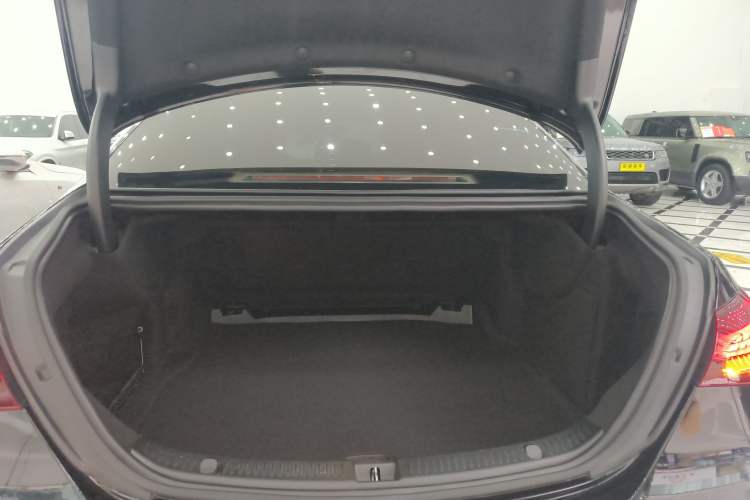 Used Mercedes-Benz E-Class 2022 Revised Version E 300 L Luxury Edition
