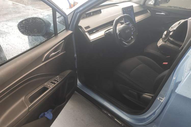 Used NETA V 2021 Standard Range Entertainment Version – Upgraded Model