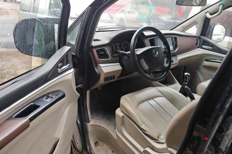 Used FORTHING Lingzhi 2017 M5 1.6L Comfort Model
