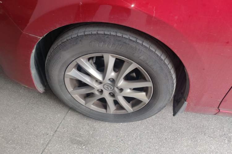 Used Mazda 3 Axela 2017 Sedan 1.5L Automatic Luxury Model Emission Standard China V Left Front Wheel Hub