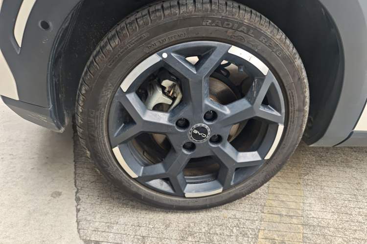 Used BYD Seagull 2025 Smart Drive Version 305 km Freedom Edition Right Rear Wheel Hub