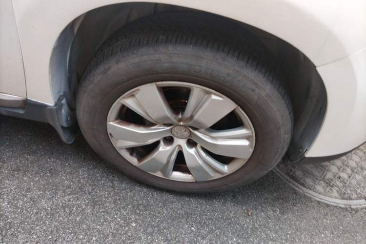 Used Peugeot 2008 2014 1.6L Manual Fashion Edition