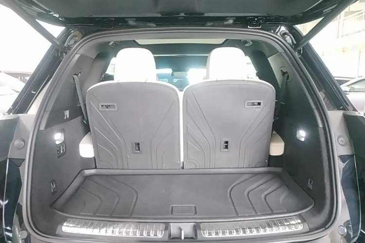 Used Li Auto L8 2024 Max
