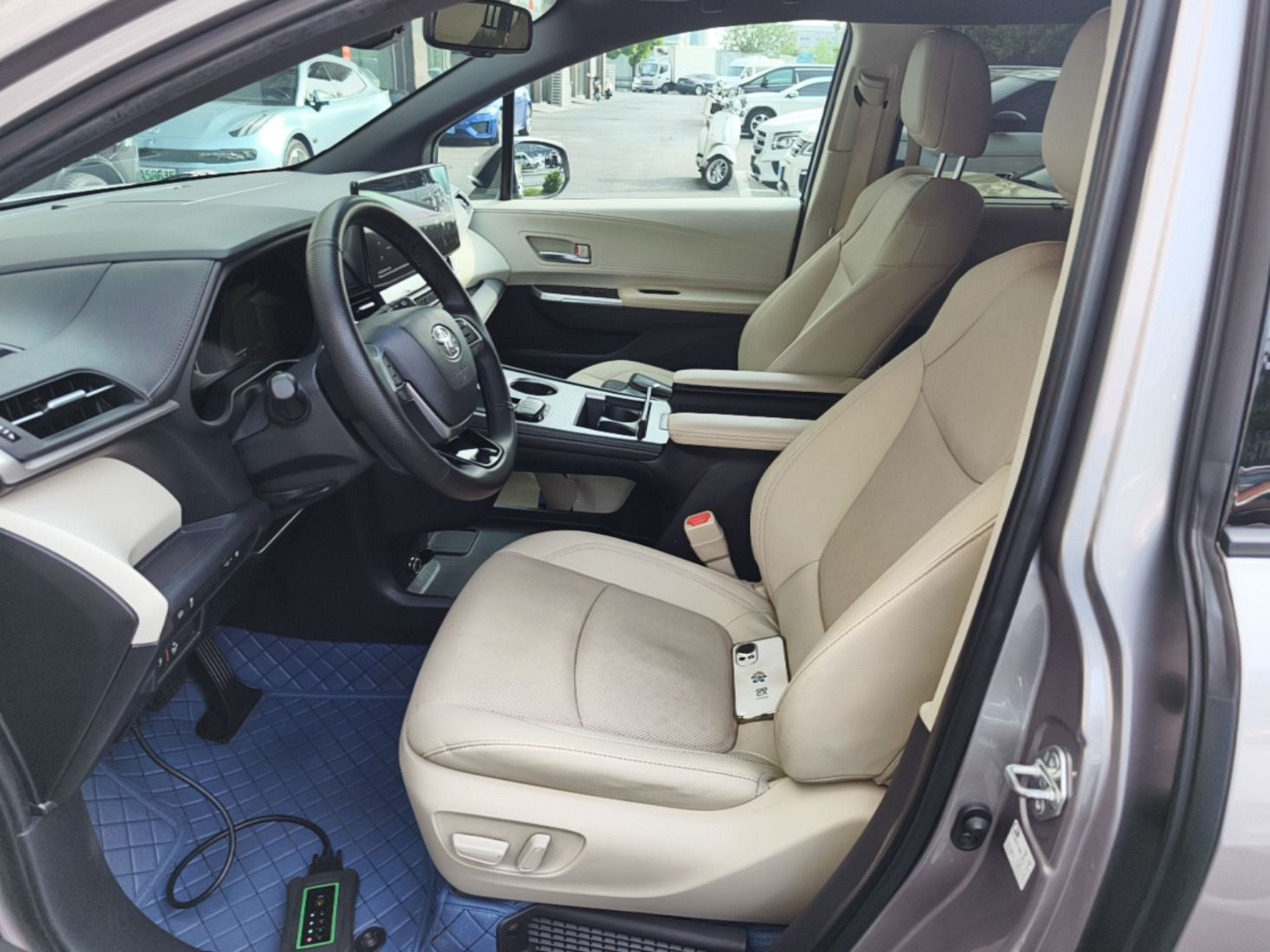 Interior delantero