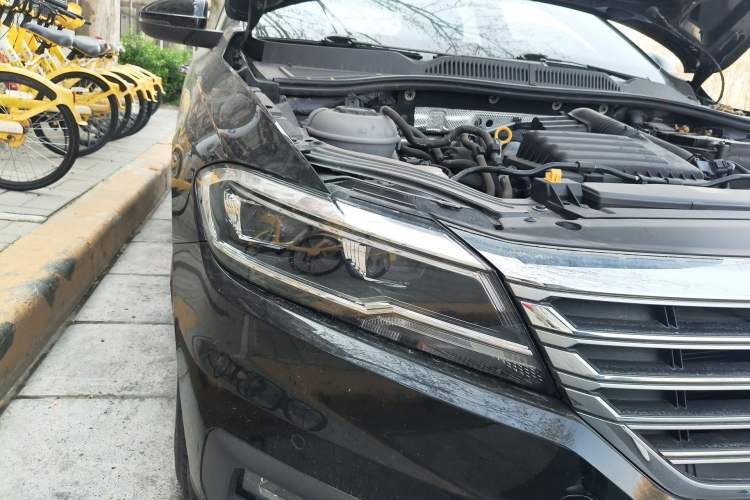 Used Volkswagen Lavida 2019 280TSI DSG Luxury Edition China VI Standard Right Front Headlight