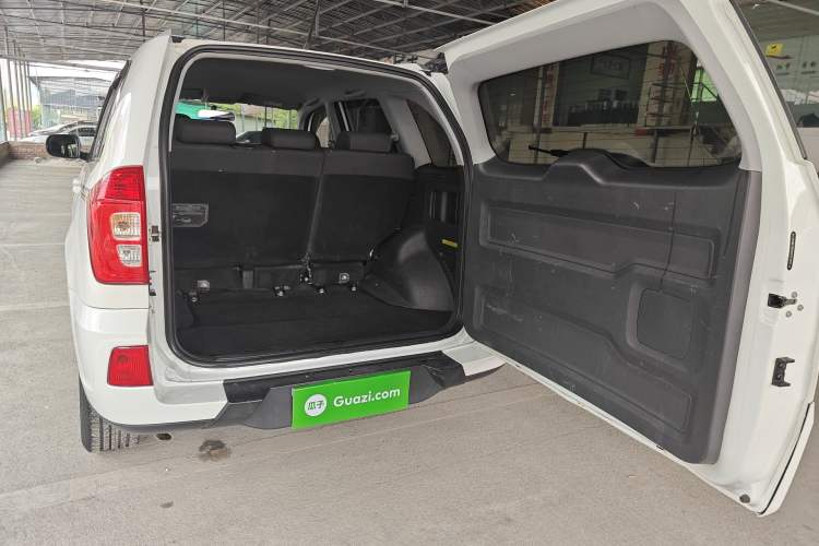 Used Chery Tiggo 3 2020 Million Global Edition 1.5L Manual Fashion Model Trunk