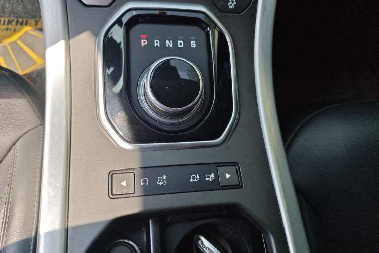 Used Land Rover Range Evoque 2018 240 PS SE Smart Brilliance Edition