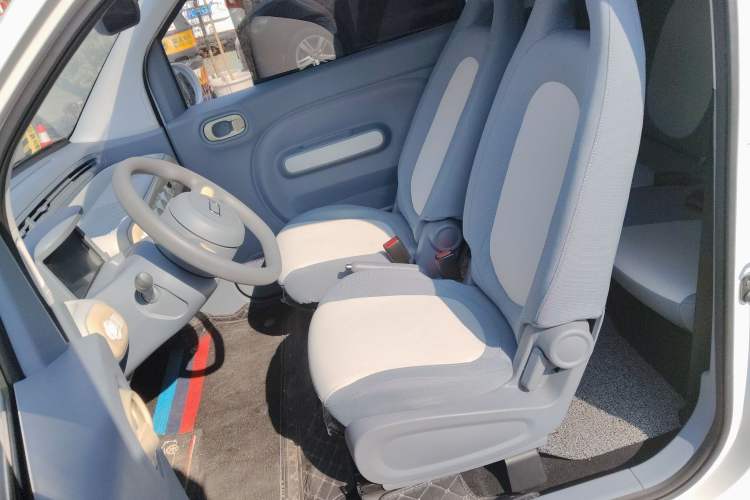 Used Bestune Pony 2025 222km Range Agile Horse Left Front Seat