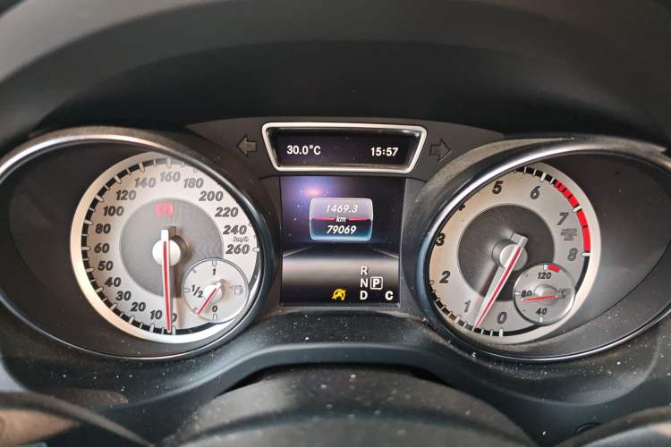 Used Mercedes-Benz GLA 2016 GLA 200 Sport Edition Instrument Cluster