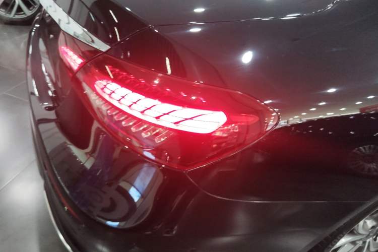 Used Mercedes-Benz E-Class 2023 Restyled E 300 L Sporty and Stylish Edition
