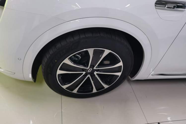 Used Hima AITO M7 2026 Model Range-Extending Max All-Wheel Drive 5-Seater Version
