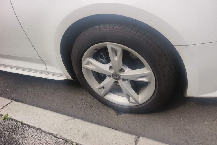 Used Audi A4L 2017 Plus 40 TFSI Fashion Model