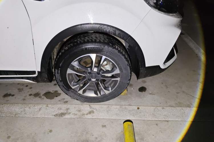 Used Geely Auto Vision X3 2019 Upgraded Model 1.5L Manual Elite Version