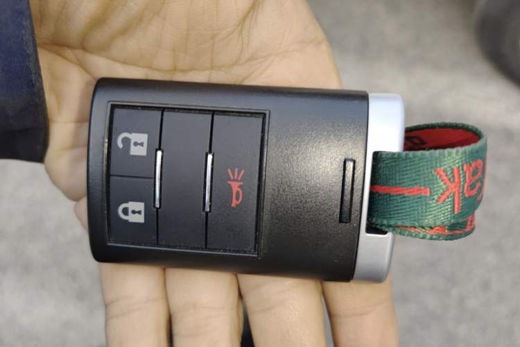 Used Chevrolet Captiva 2017 2.4L Two-Wheel Drive Luxury Edition 7 Seats