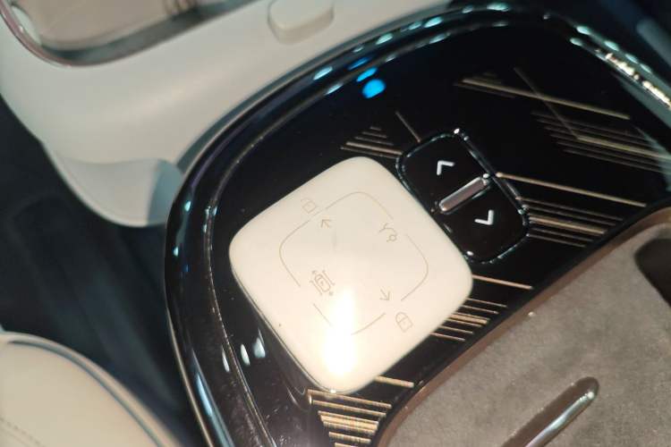 Used Zeekr MIX 2025 Long-Range Intelligent Driving Edition
