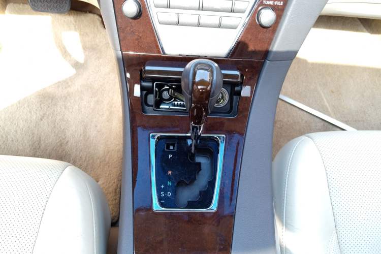 Used Lexus ES 2010 240 Luxury Edition Gear Lever