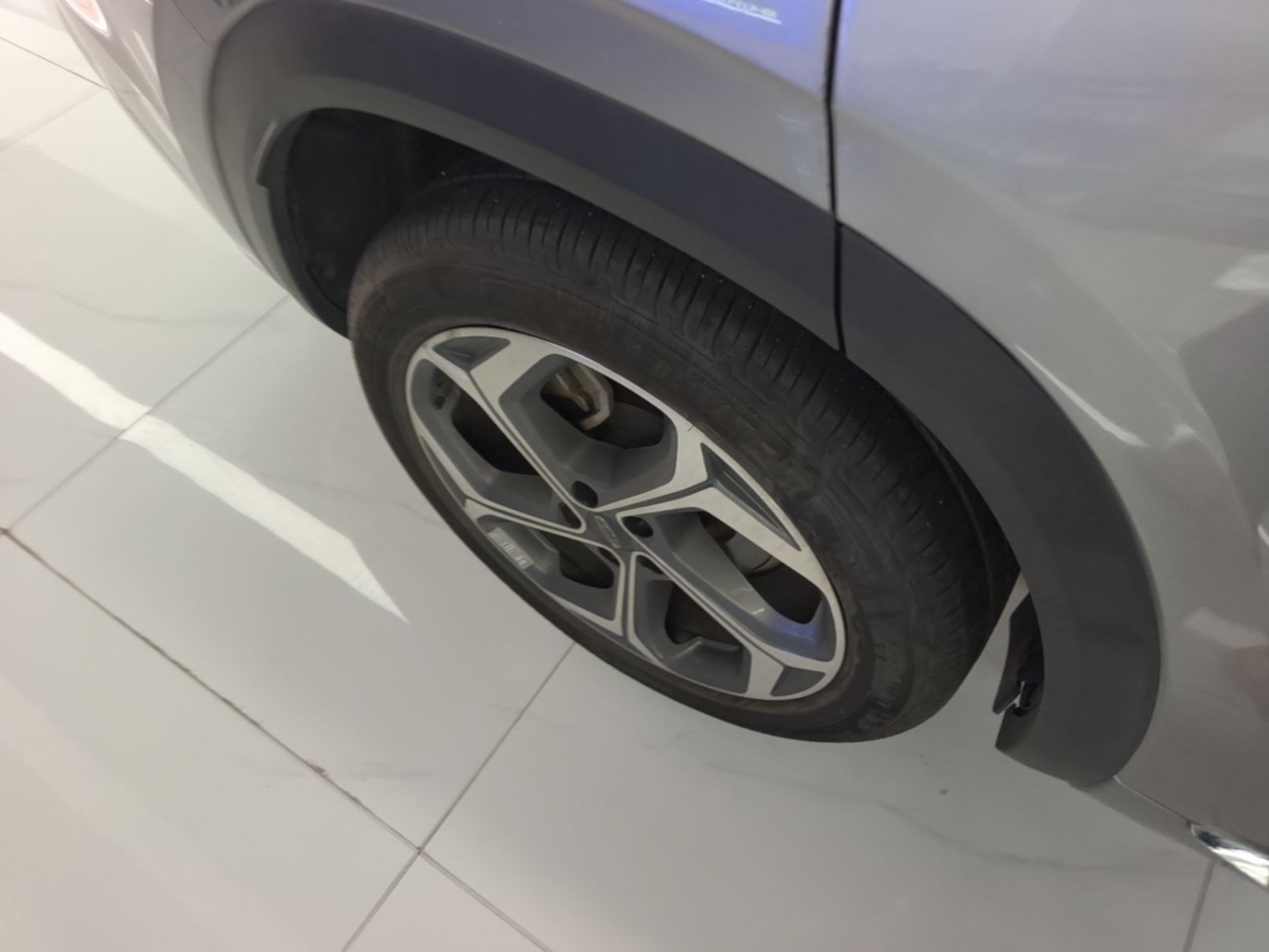Geely Auto Monjaro L 2024 2.0TD High-Power Automatic Two-Wheel Drive Yunqi Version — снимка 11